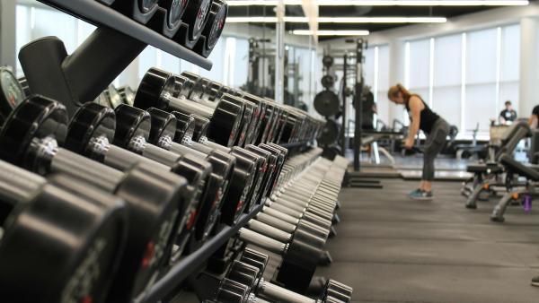 A testmozgás csökkenti a fájdalmat és szabályozza a stresszt